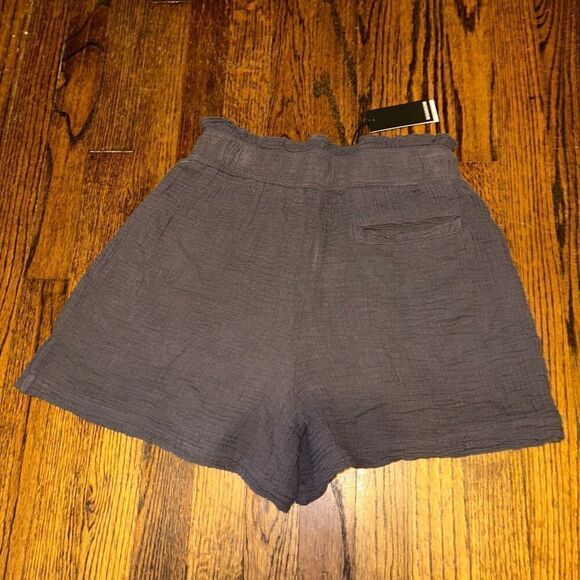 New Monrow Shorts - Picture 2 of 5